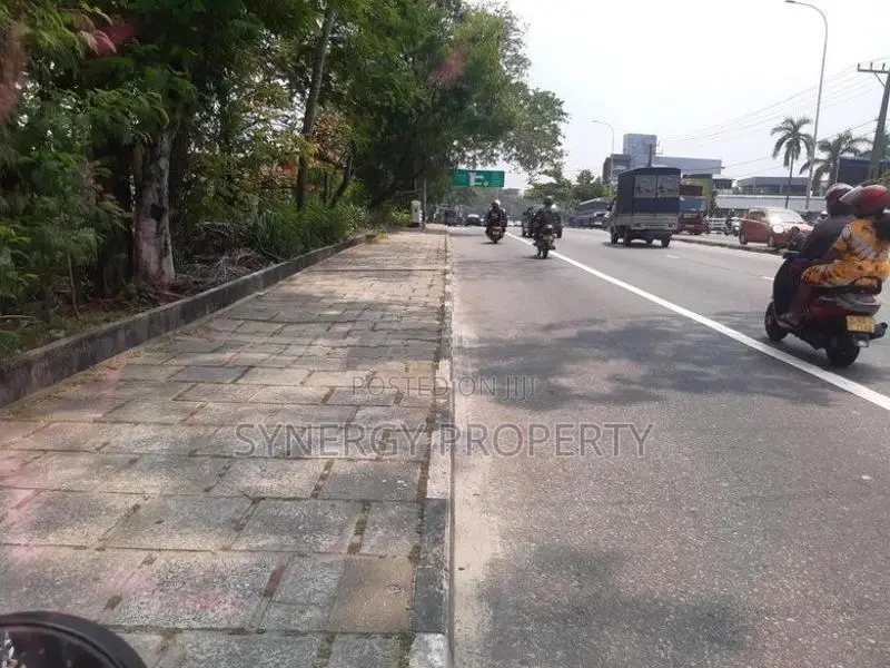 Main Road facing 45 perch land for sale Rajagiriya