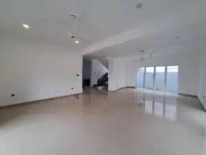 Luxury House for Sale in Mount Lavenia