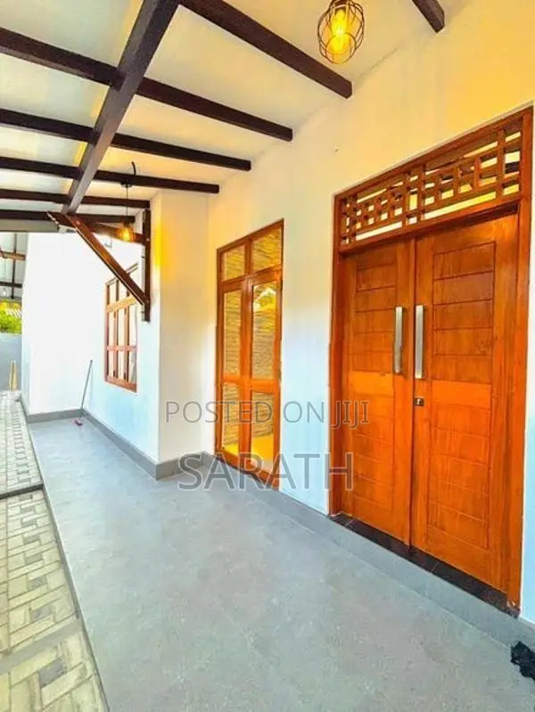 All Completed Single Storied House In Athurugiriya