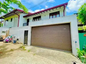 බෝකුන්දර හංදියට මීටර් 50 ක දුරින් පිහිටි දෙමහල් නිවසක් විකිණීමට