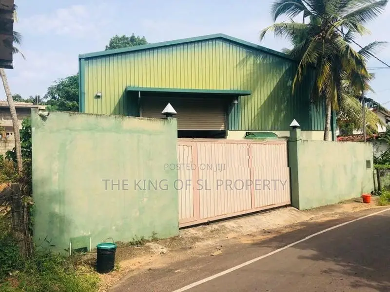 Warehouse for Sale in Kesbewa ( Polgasowita )