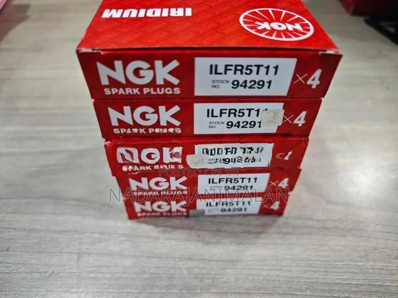 Toyota Spark Plugs ILFR5T-11 SK16HR11