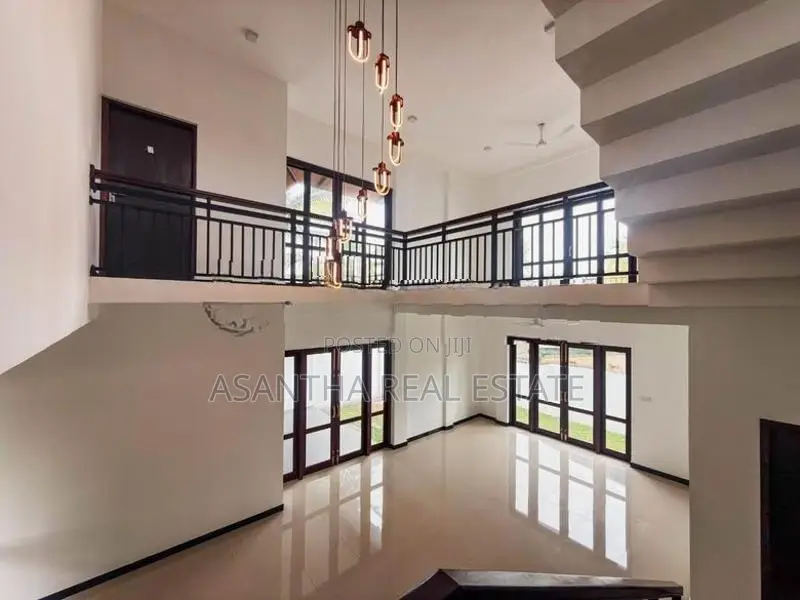 (AFA964) 3-Storey House for Sale Mount Lavinia
