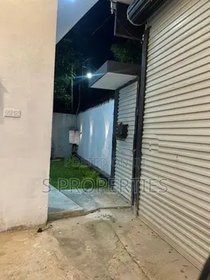Modern house for sale in Rathmalana