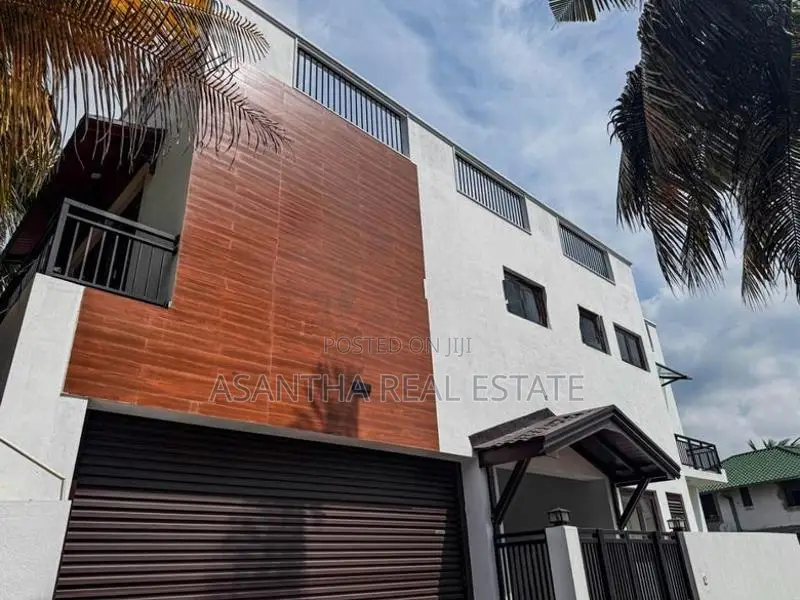 (AFA964) 3-Storey House for Sale Mount Lavinia