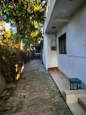 Kolonnawa : 27.5 perches Land with 5 Houses for Sale
