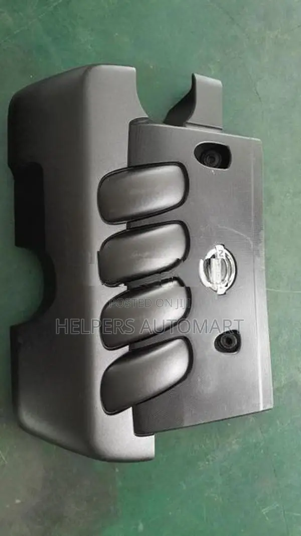Nissan X Trail Engine Top Cover