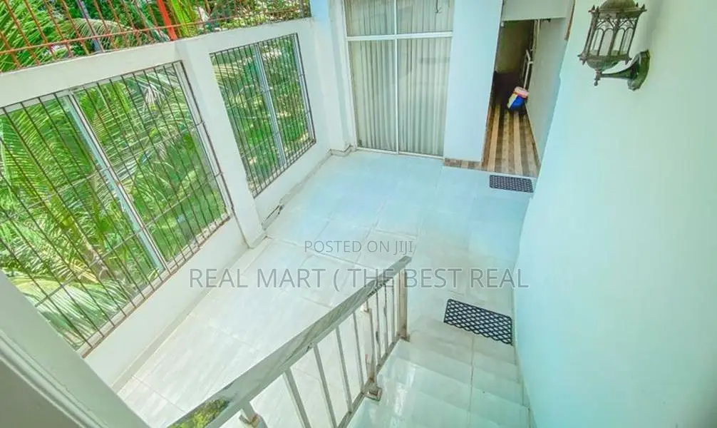 Dehiwala : 5 A/C BR (14.5 perches) House for Sale at Galkissa