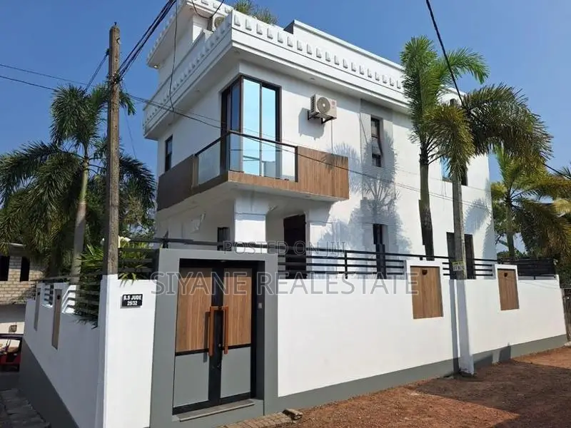 Beautiful Luxury 2 Storey House For Sale Dehiwala