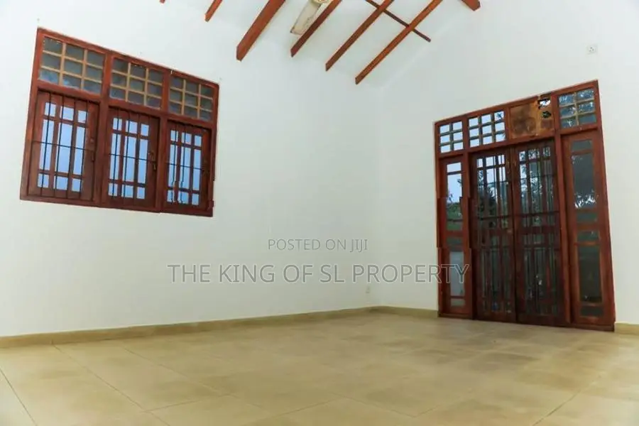 House for Sale in Piliyandala