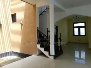 Spacious 5-Bedroom Two-Storey Residence in Malabe | SH15317