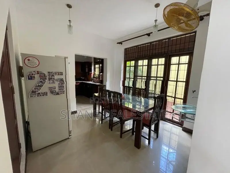 Luxury House For Sale Papiliyana