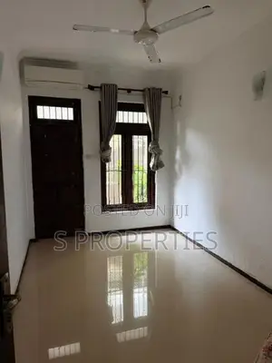 Solid house for sale in Mount Lavinia