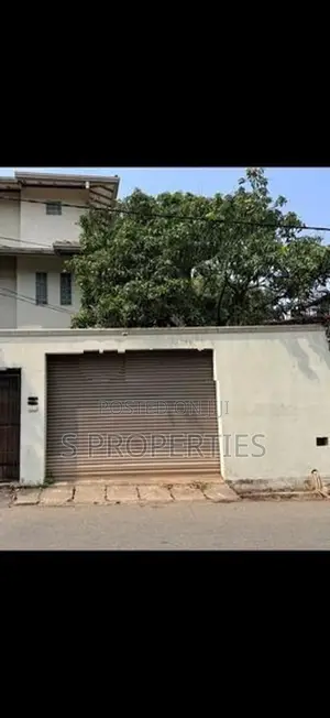 Solid house for sale in Mount Lavinia