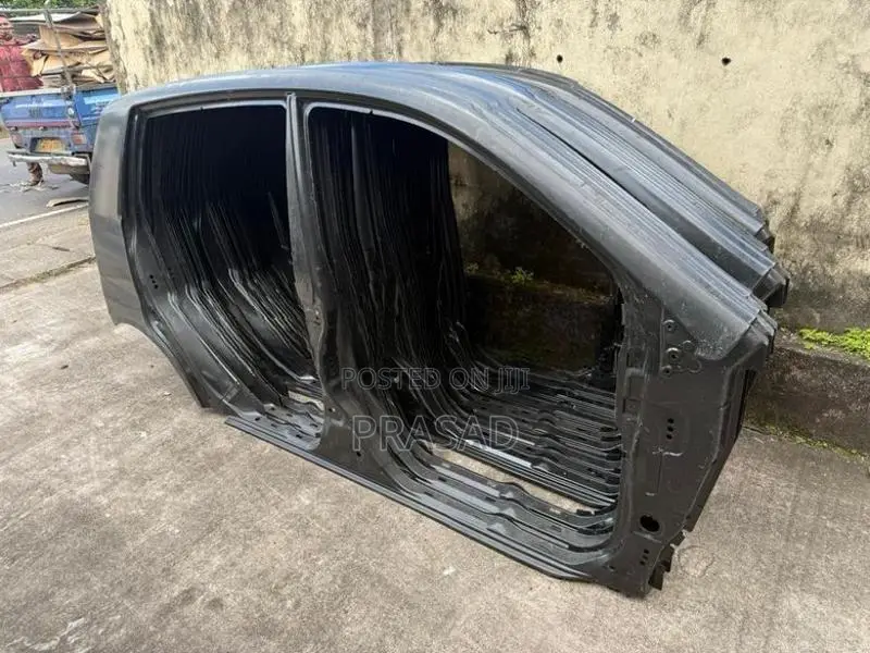 Daihatsu Mira Side Panel