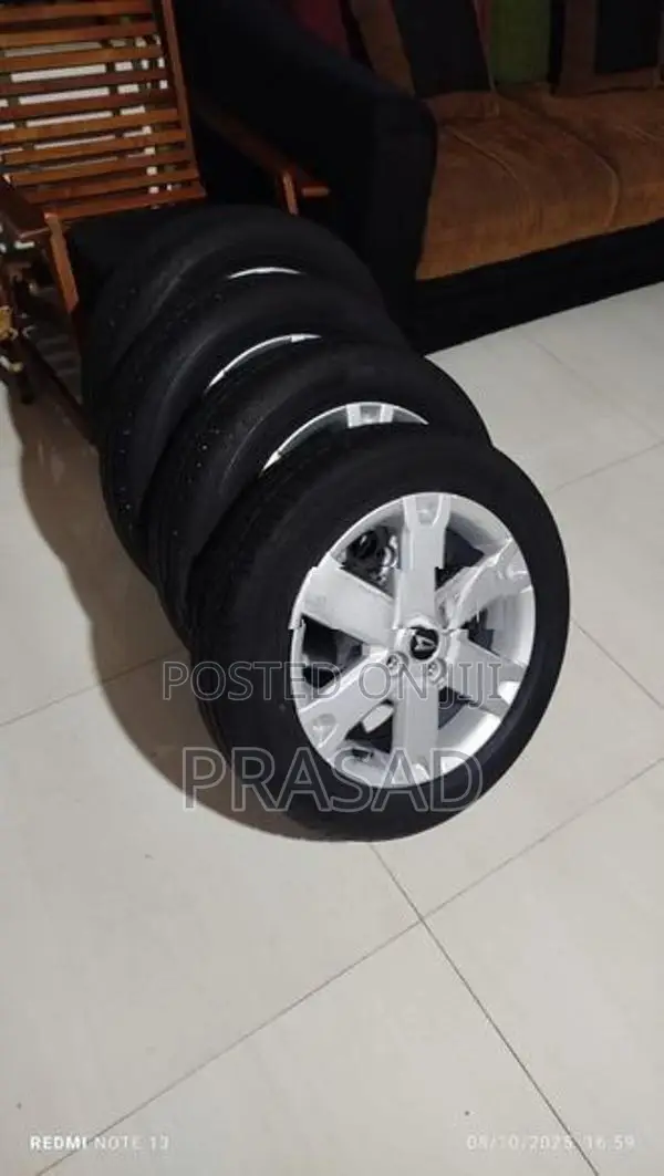 Daihatsu Taft Tyre Alloy Wheels 16x4