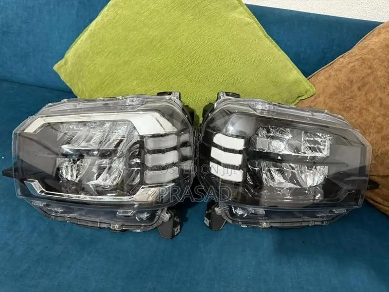 Daihatsu Taft Head Lamp