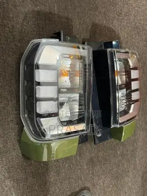 Daihatsu Taft Tail Light