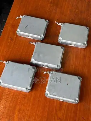 Toyota prius 20 hybrid battery ecu voltage sensor