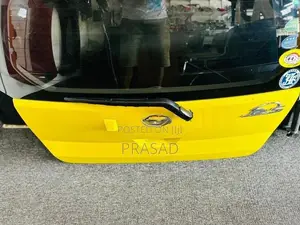 Daihatsu Mira Pixis Dicky Door