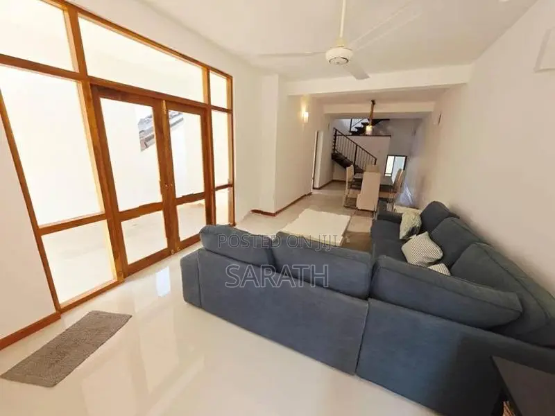 Luxury Facility With Brand New House In Battramulla