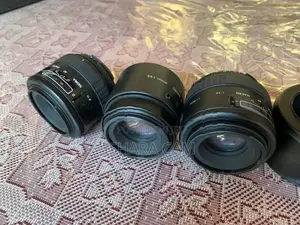 canon 90mm F2.8 macro DSLR Lens