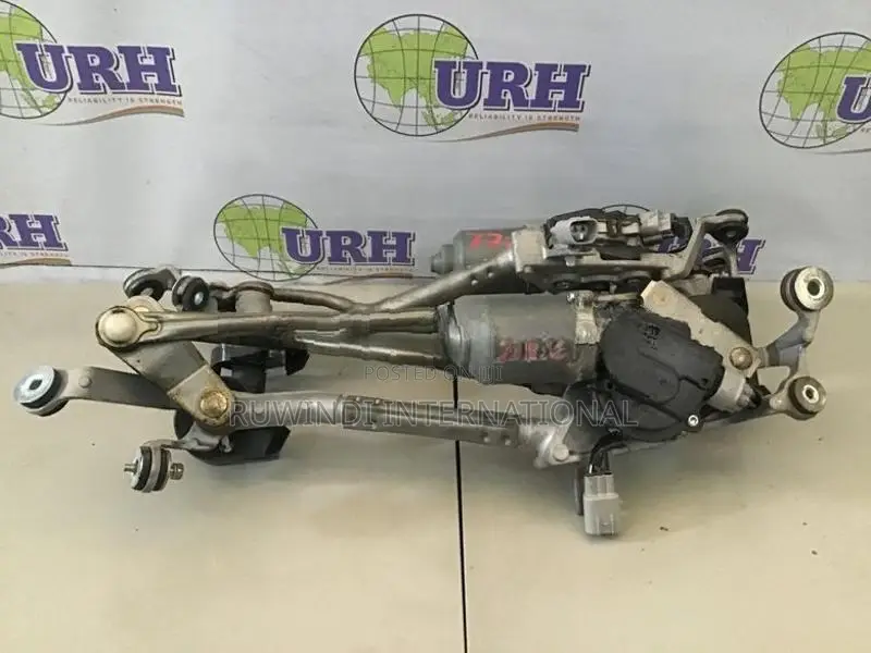 Honda Insight ZE2 Wiper Motor with Linkage