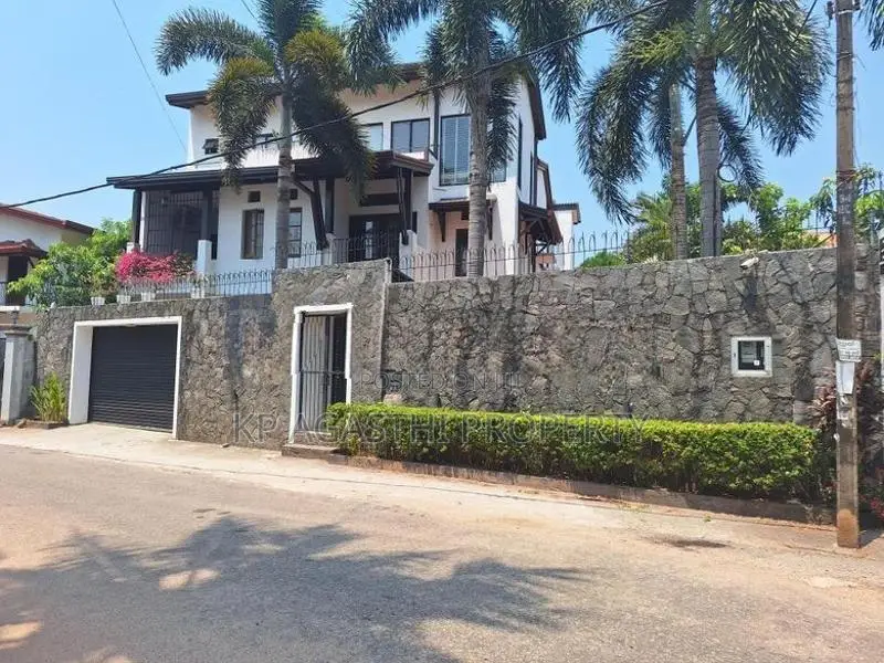 luxury house for sale in ethulkotte