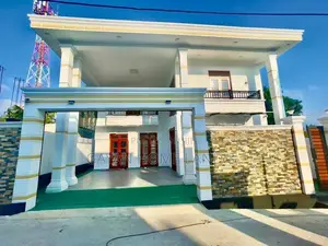 Brand New Luxury Thriple Storey House in Boralesgamuwa