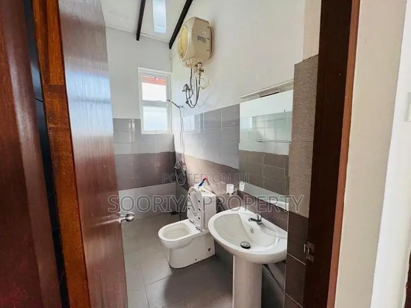 Super Luxury 2 Storey House for Sale in Moratuwa Piliyandala