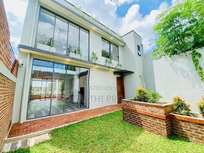 newly brand new luxury house for sale in katubadda junction
