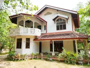 House for Sale in Wennappuwa