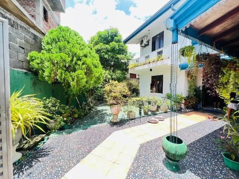 11.5 P With Valuable House In Mattegoda