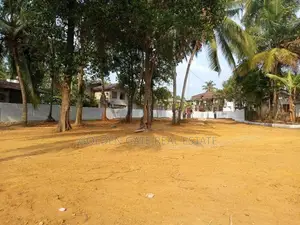 Kerawalapitiya Highway Entrance 10 Minutes Land in Welisara Mahabole