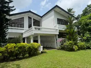 63 Perches Vip House for Sale in Boralesgamuwa