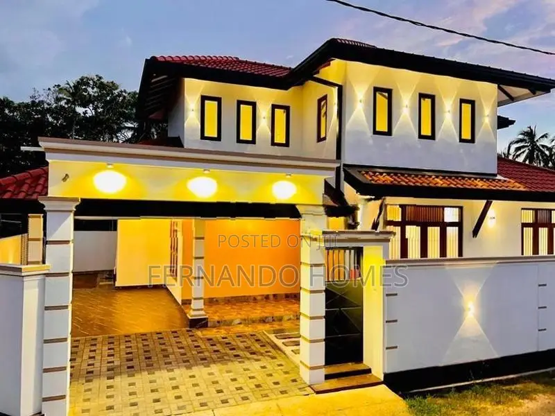 Good Residential Area Beach Side Single Story 3 Br Newest House Sale