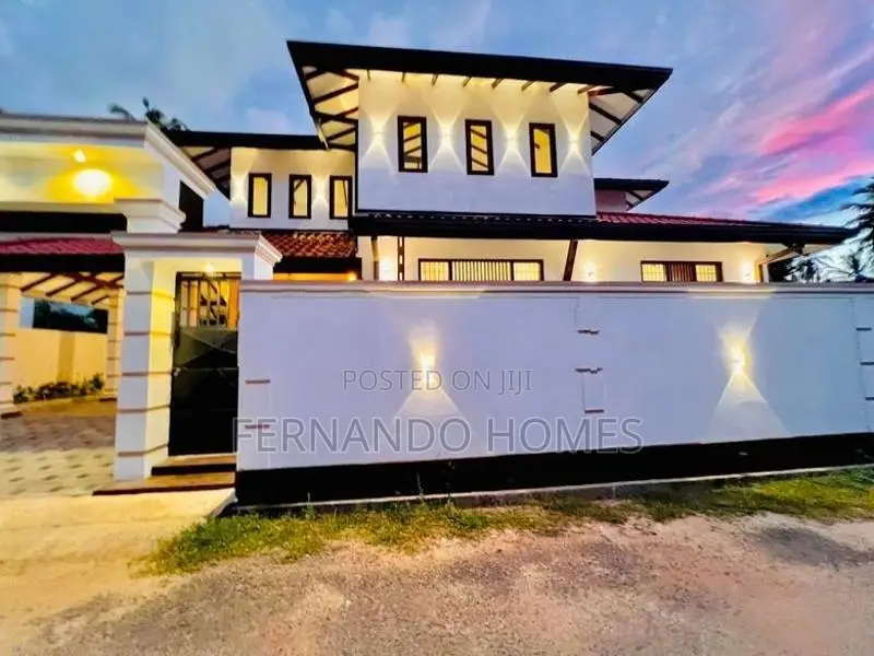 Good Residential Area Beach Side Single Story 3 Br Newest House Sale
