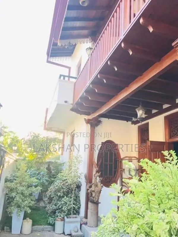 Two Story House For Sale In Boralesgamuwa werahera