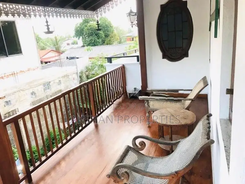 Two Story House For Sale In Boralesgamuwa werahera