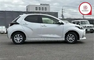 Toyota Yaris X 2024
