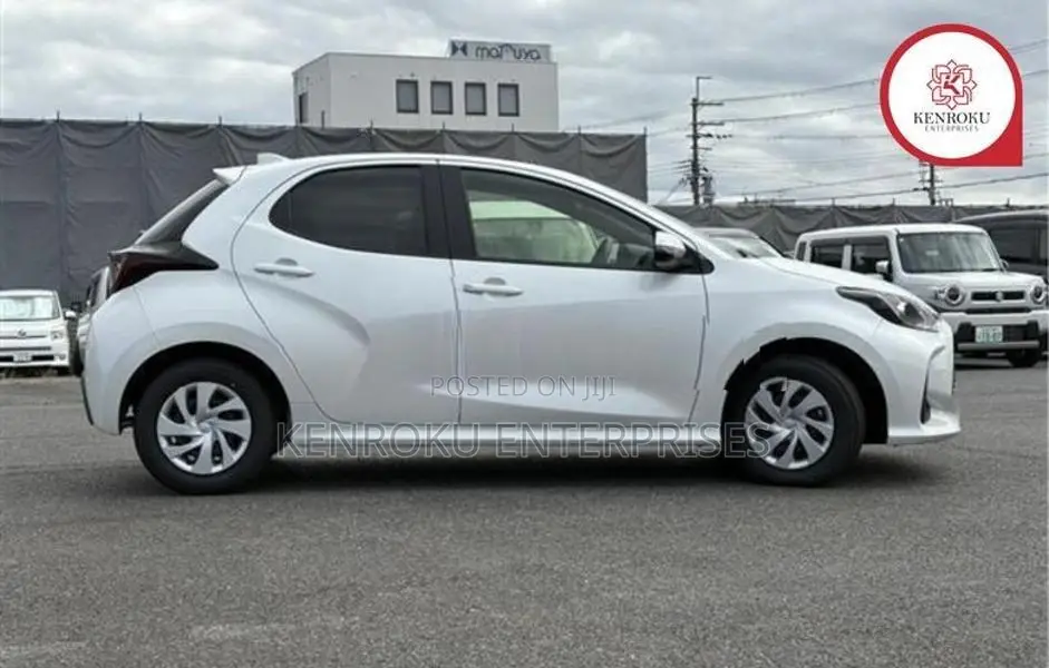 Toyota Yaris X 2024
