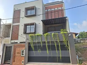 katubadda junction luxury house for sale