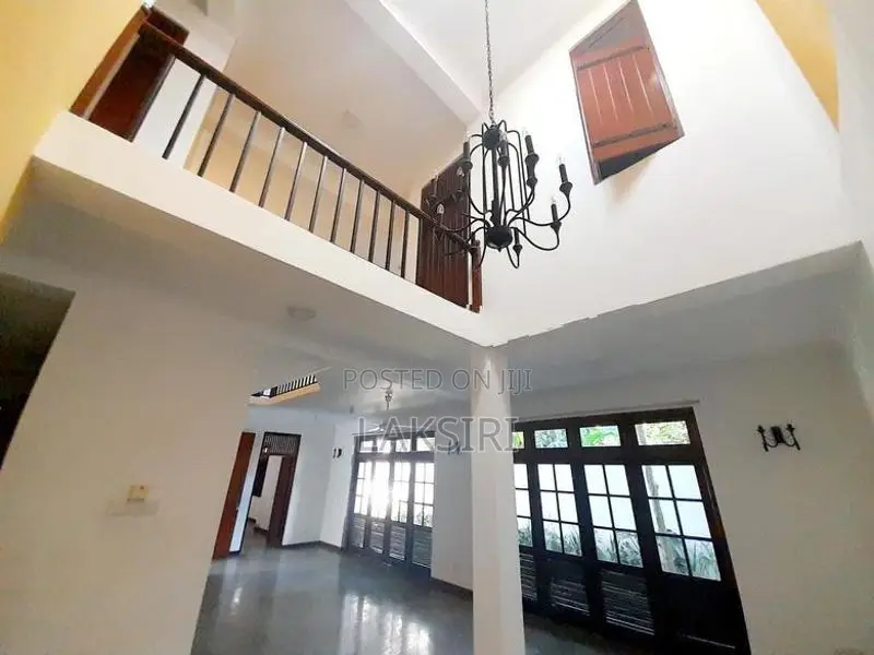 Luxury Modern House for Sale Nugegoda Mirihana, Pagiriwatta Mawatha