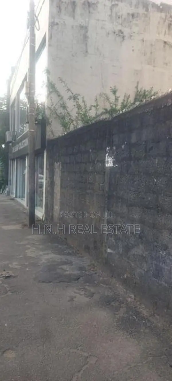 Land for Sale in Colombo 08 Main Road Facing