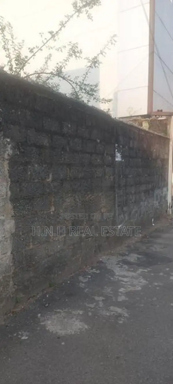 Land for Sale in Colombo 08 Main Road Facing