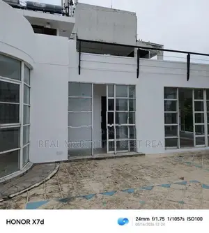 Colombo 7 : 7BR Luxury A/C villa for Rent at Bauddhaloka Mawatha