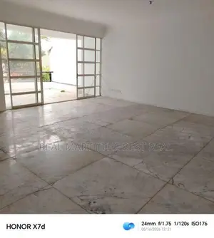 Colombo 7 : 7BR Luxury A/C villa for Rent at Bauddhaloka Mawatha