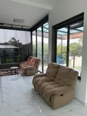 Piliyandala : 4BR Super Luxury House for Sale Facing Bolgoda Lake