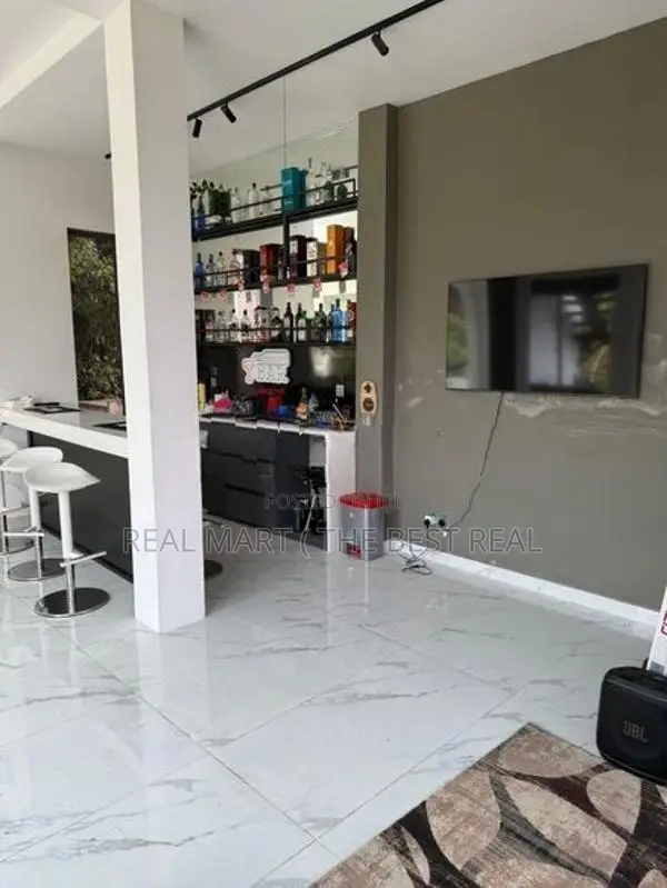 Piliyandala : 4BR Super Luxury House for Sale Facing Bolgoda Lake