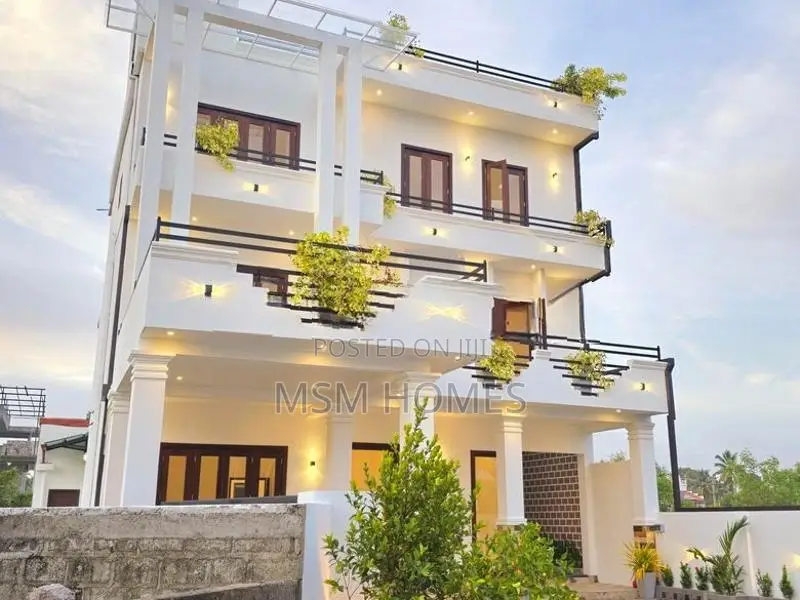 Luxury Brand New Apartment House For Sale in Negombo